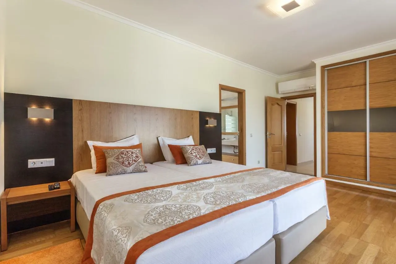 Villa Amarela Alvor Portugal